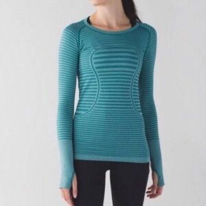 VINTAGE LULULEMON Swiftly Tech long sleeve green teal stripe thumb holes (6)